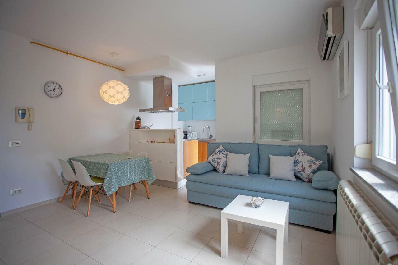 Maximus Apartment *